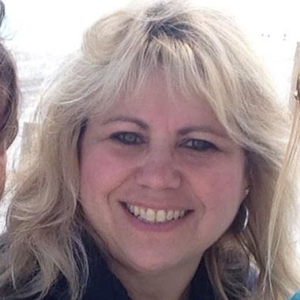 Meet your Posher, Debbie